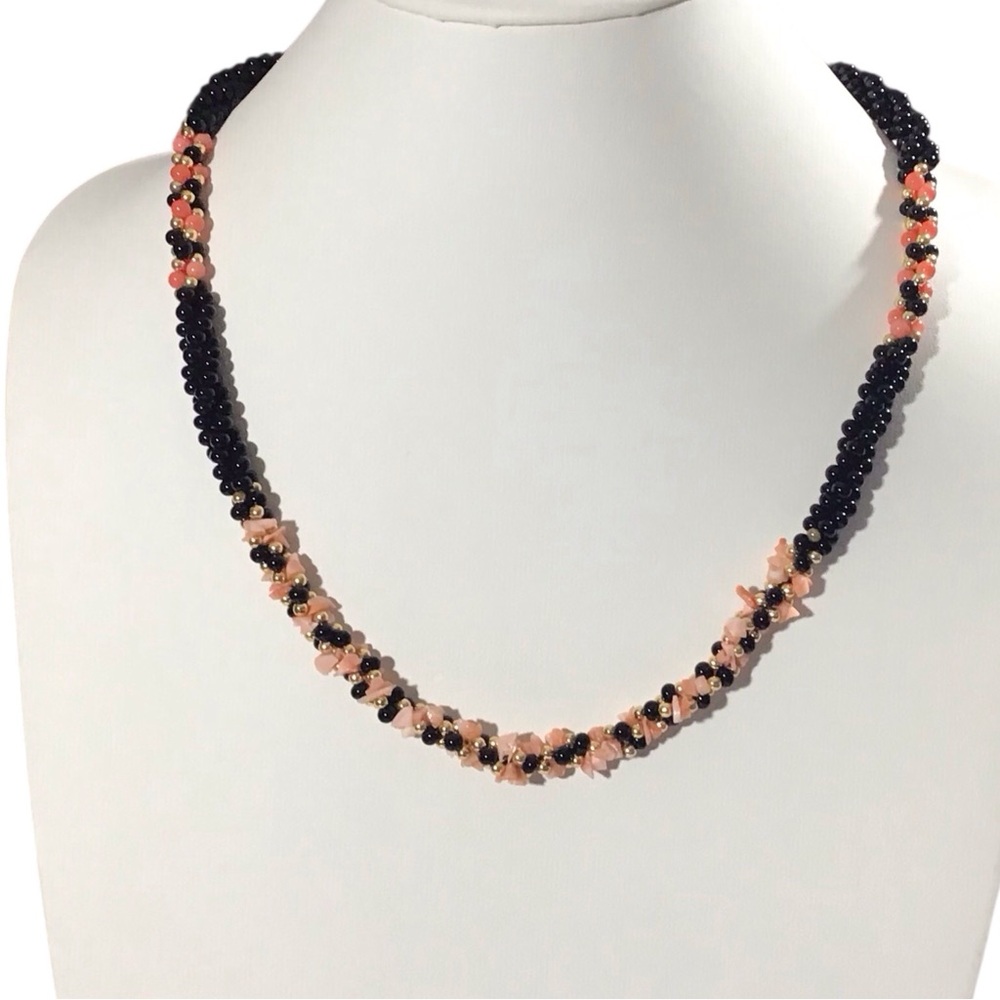 Twisted Chip Beaded Necklace Black Peach Gold Fashion Costume Jewelry Barrel Vtg